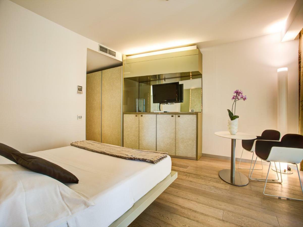 Hotel Premier & Suites - Premier Resort Milano Marittima Exterior foto